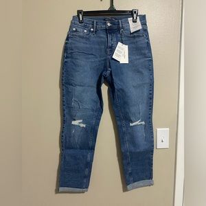 NWT Calvin Klein Jeans Mid Rise Slim Fit Boyfriend Jean size 27